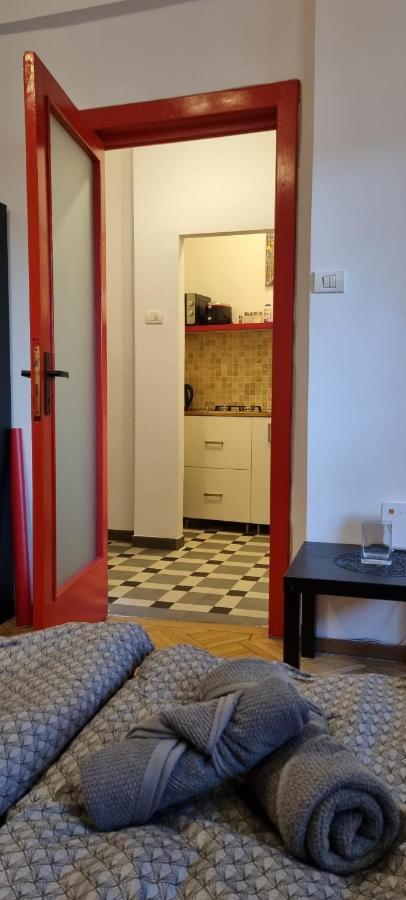 Alt Studio Lejlighed Bukarest Eksteriør billede