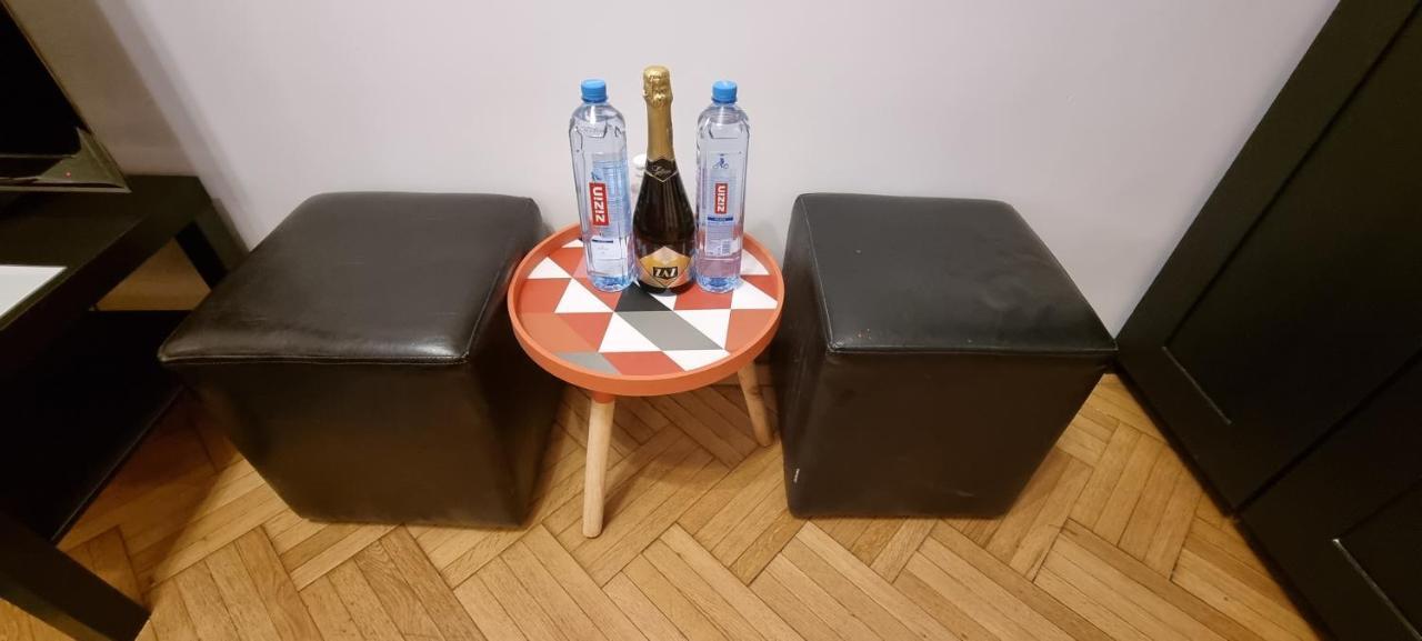 Alt Studio Lejlighed Bukarest Eksteriør billede