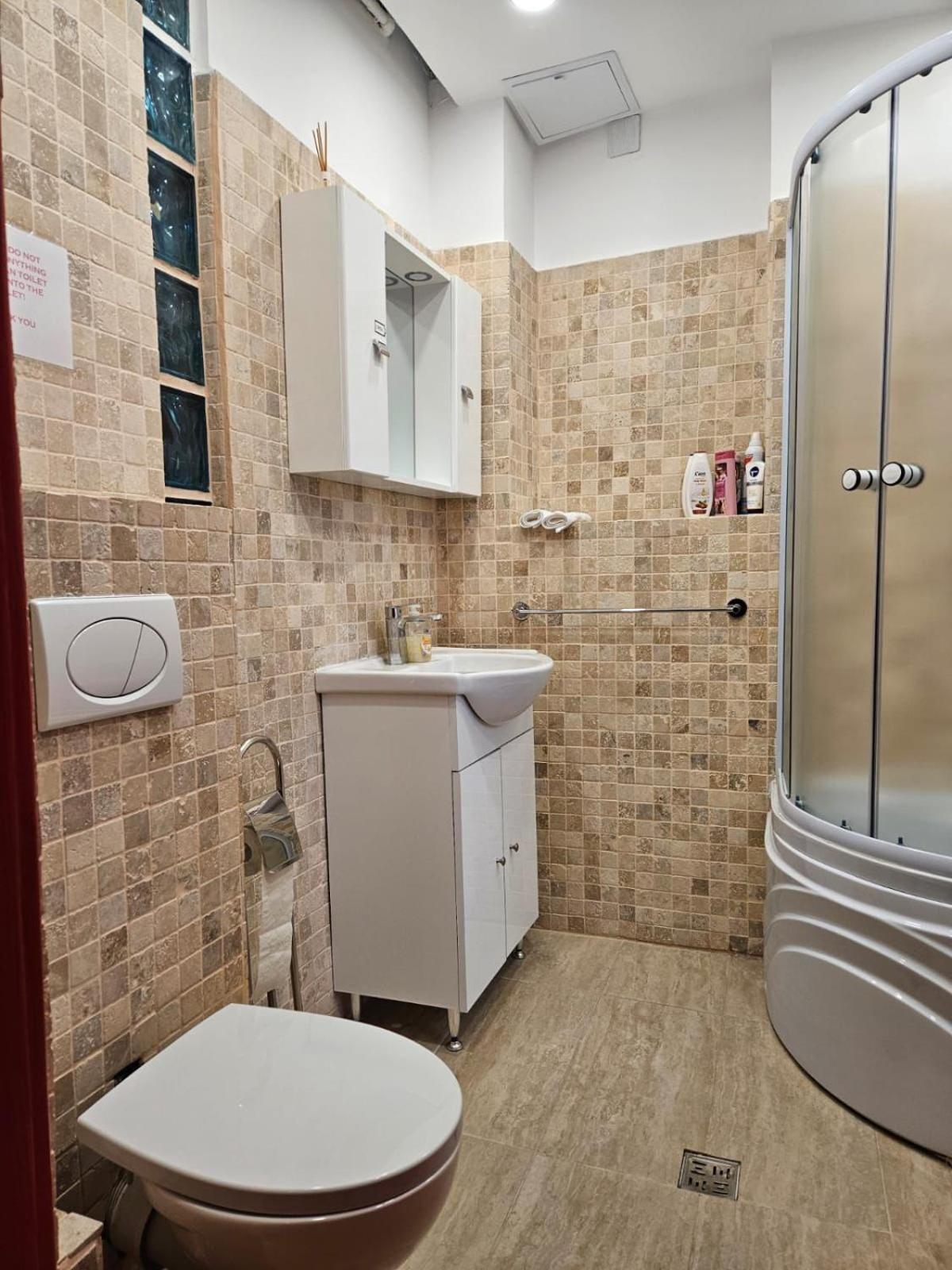 Alt Studio Lejlighed Bukarest Eksteriør billede